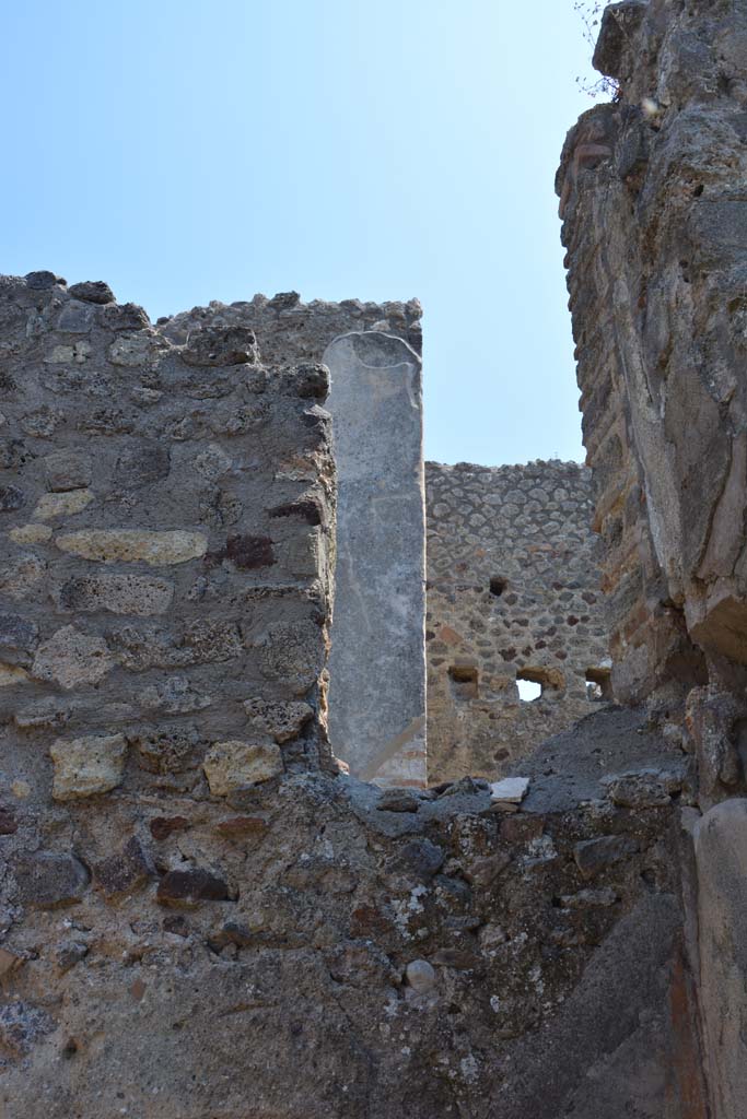 IX.5.6 Pompeii. May 2017. Room s, upper east wall in south-east corner.
Foto Christian Beck, ERC Grant 681269 D�COR.

