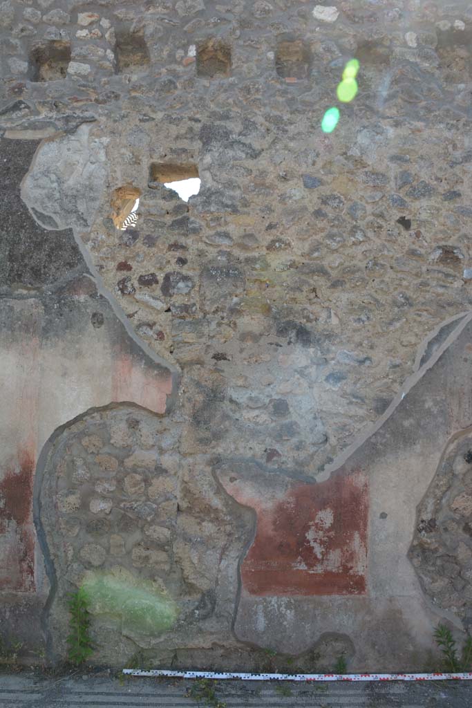 IX.5.6 Pompeii. May 2017. West ala d, centre of west wall.  
Foto Christian Beck, ERC Grant 681269 D�COR.
