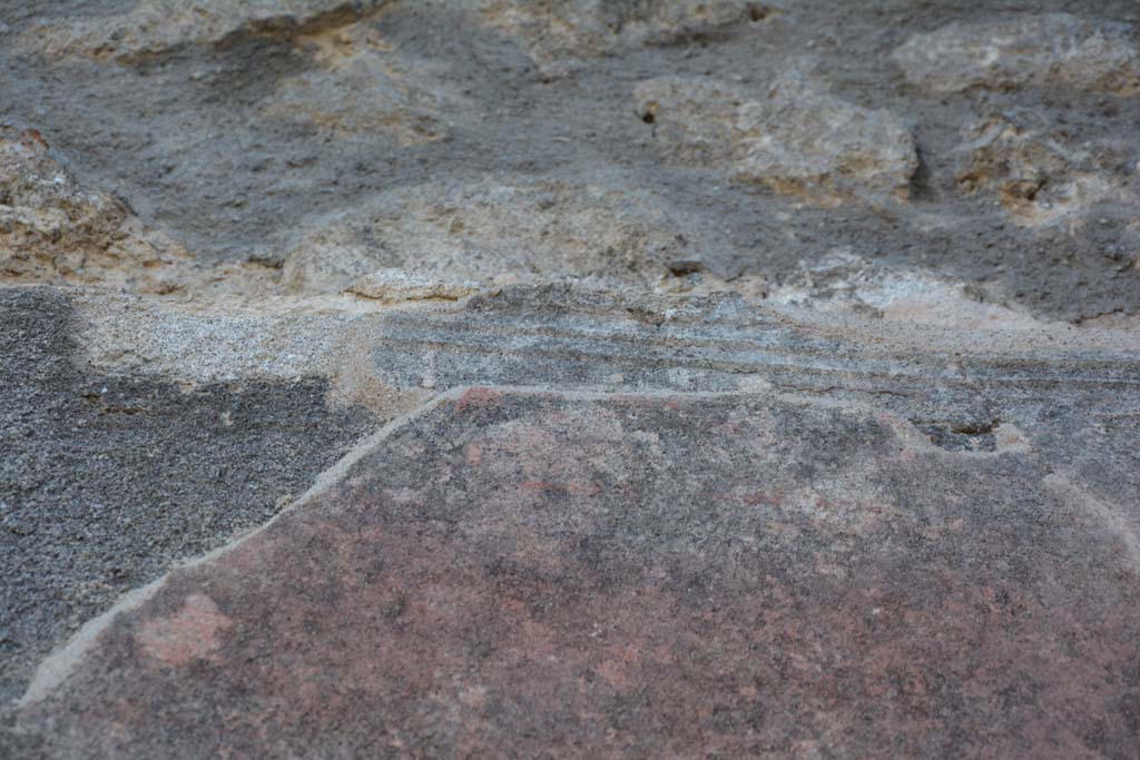IX.5.6 Pompeii. May 2017. West ala d, upper west wall at north end, detail of remains of stucco decoration. 
Foto Christian Beck, ERC Grant 681269 D�COR.
