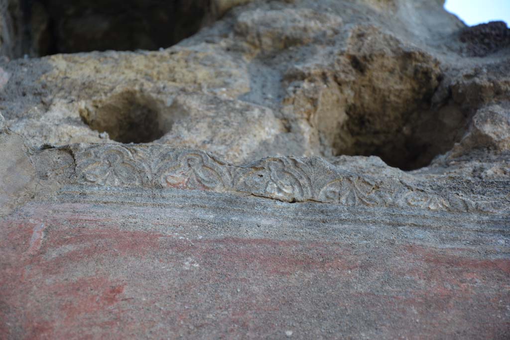 IX.5.6 Pompeii. May 2017. West ala d, upper north wall at west end, detail of stucco decoration.
Foto Christian Beck, ERC Grant 681269 D�COR.
