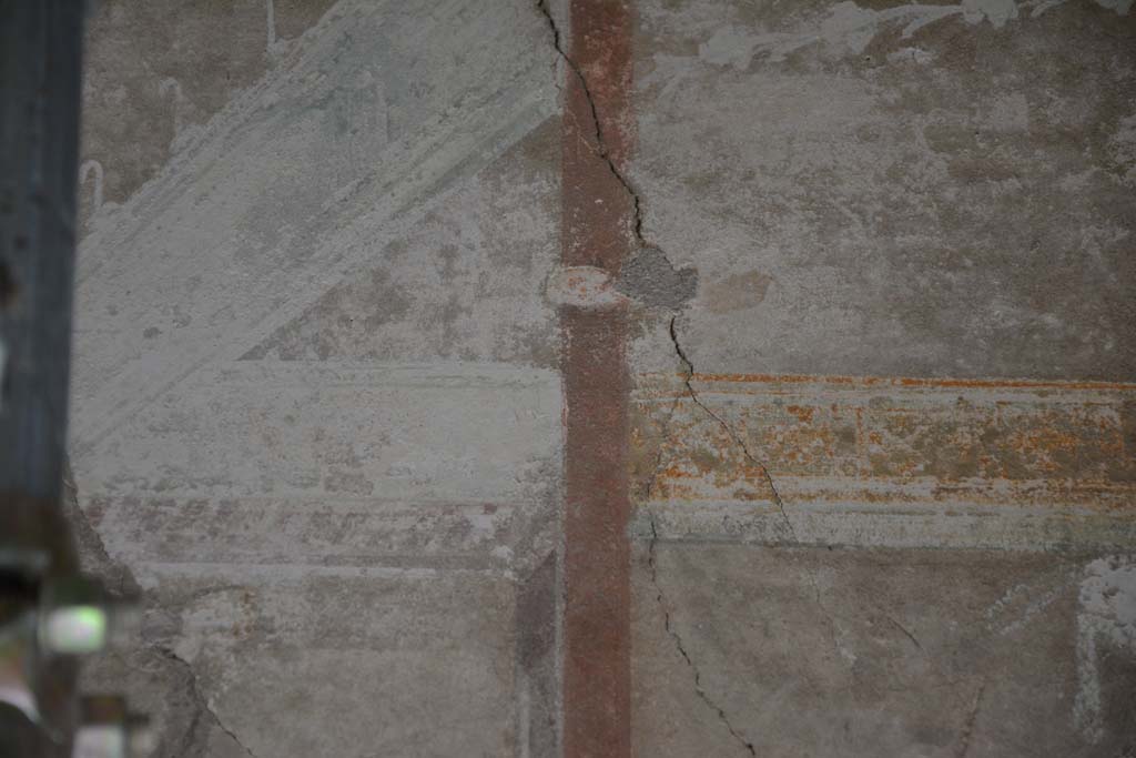 IX.5.6 Pompeii. May 2017. Room g, detail of painted decoration from upper south wall at west end. 
Foto Christian Beck, ERC Grant 681269 D�COR.
