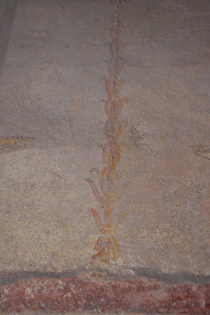 IX.5.6 Pompeii. May 2017. 
Room f�, detail of painted golden candelabra from upper centre of west wall. 
Foto Christian Beck, ERC Grant 681269 D�COR.
