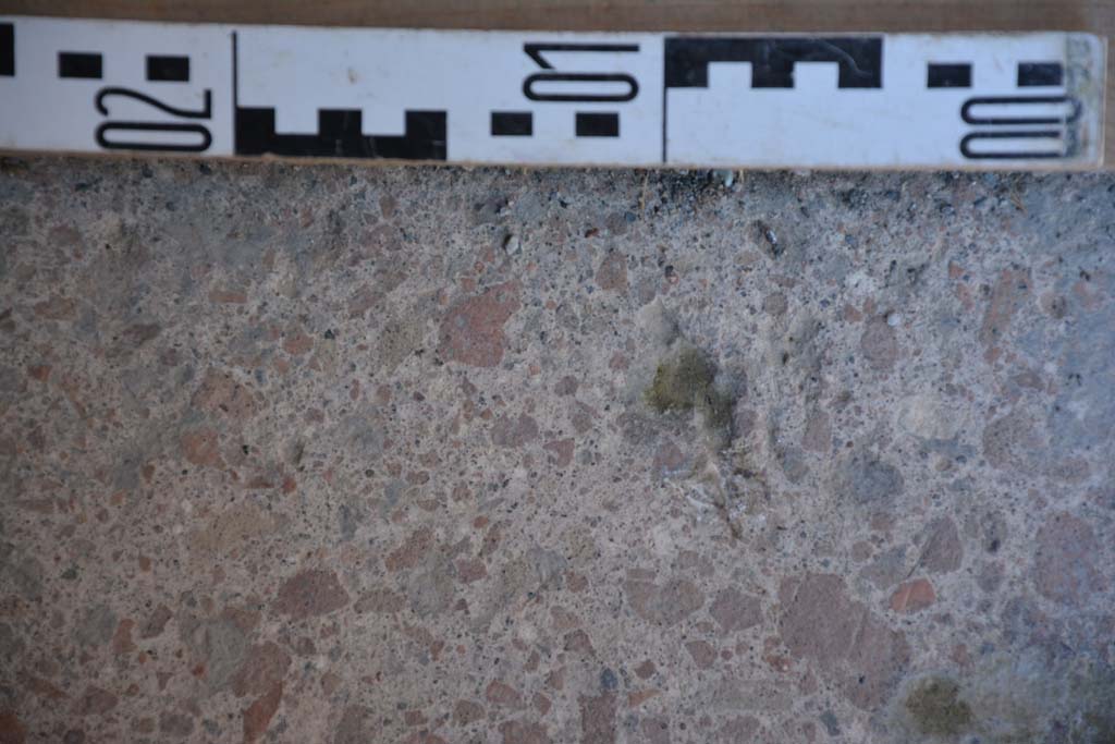 IX.5.6 Pompeii. May 2017. Room k, (east side), detail of flooring. 
Foto Christian Beck, ERC Grant 681269 D�COR.
