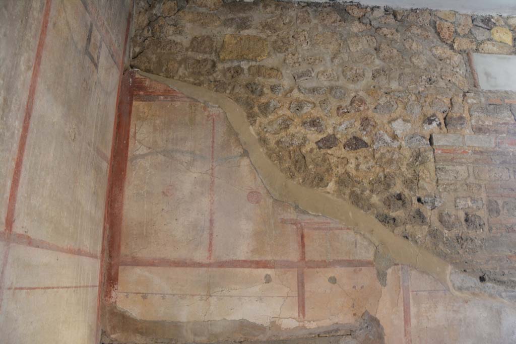 IX.5.6 Pompeii. May 2017. Room l (L), upper south wall in south-east corner above window 
Foto Christian Beck, ERC Grant 681269 D�COR.

