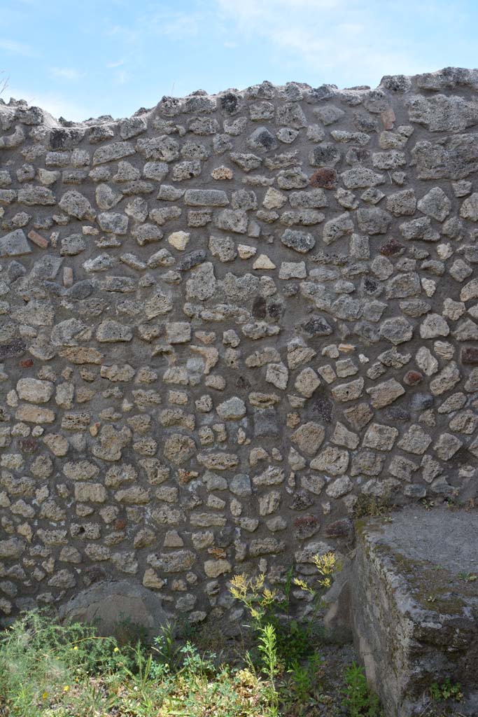 IX.5.7 Pompeii. May 2017. Looking towards east wall.
Foto Christian Beck, ERC Grant 681269 D�COR.
