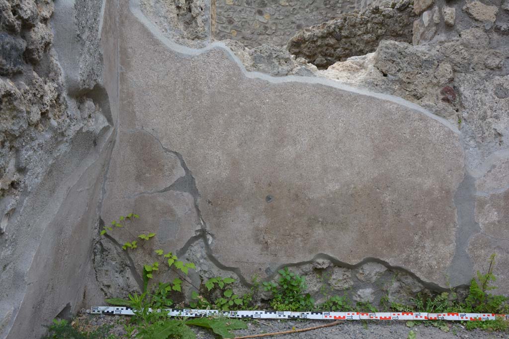 IX.5.8 Pompeii. May 2017. Lower south wall in south-east corner.
Foto Christian Beck, ERC Grant 681269 D�COR.
