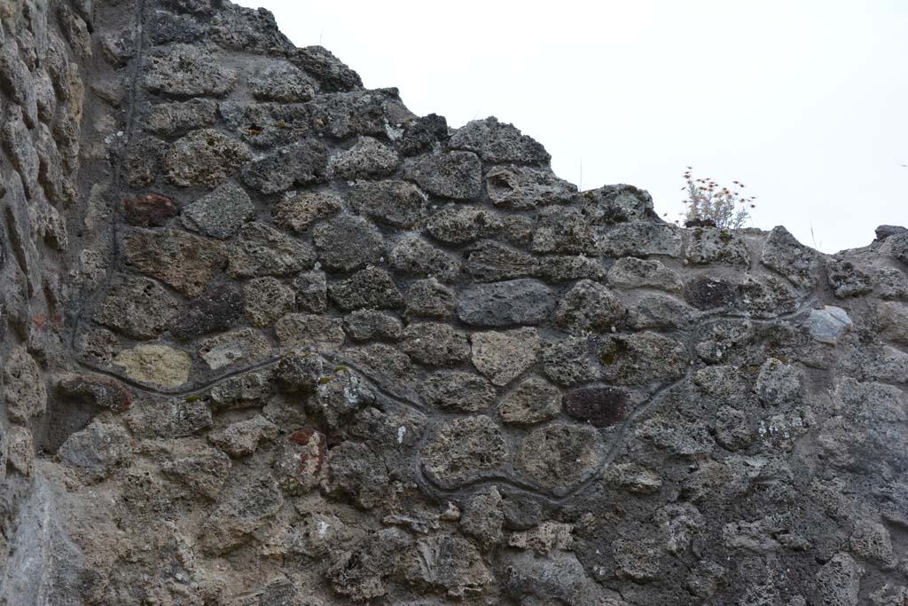 IX.5.8 Pompeii. May 2017. Upper west wall at south end. 
Foto Christian Beck, ERC Grant 681269 D�COR.
