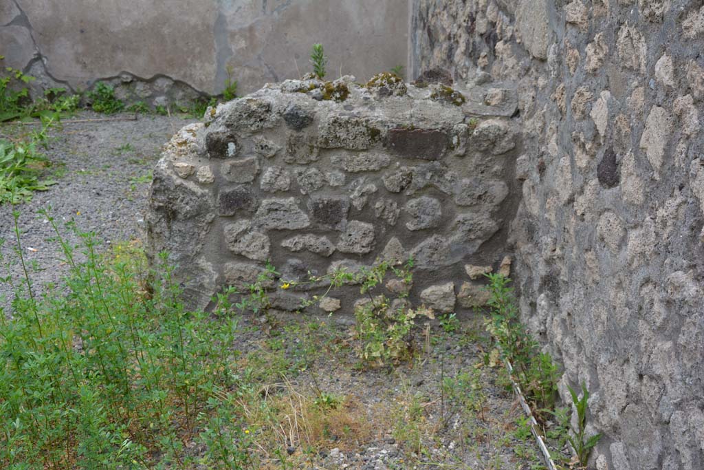 IX.5.8 Pompeii. May 2017. Looking towards south wall. 
Foto Christian Beck, ERC Grant 681269 D�COR.
