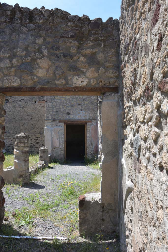 IX.5.9 Pompeii. May 2017. Room �m�, west wall in north-west corner.
Foto Christian Beck, ERC Grant 681269 D�COR.

