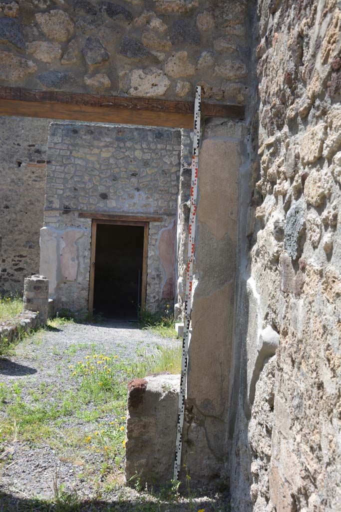 IX.5.9 Pompeii. May 2017. Room �m�, pilaster on west wall in north-west corner. 
Foto Christian Beck, ERC Grant 681269 D�COR.
