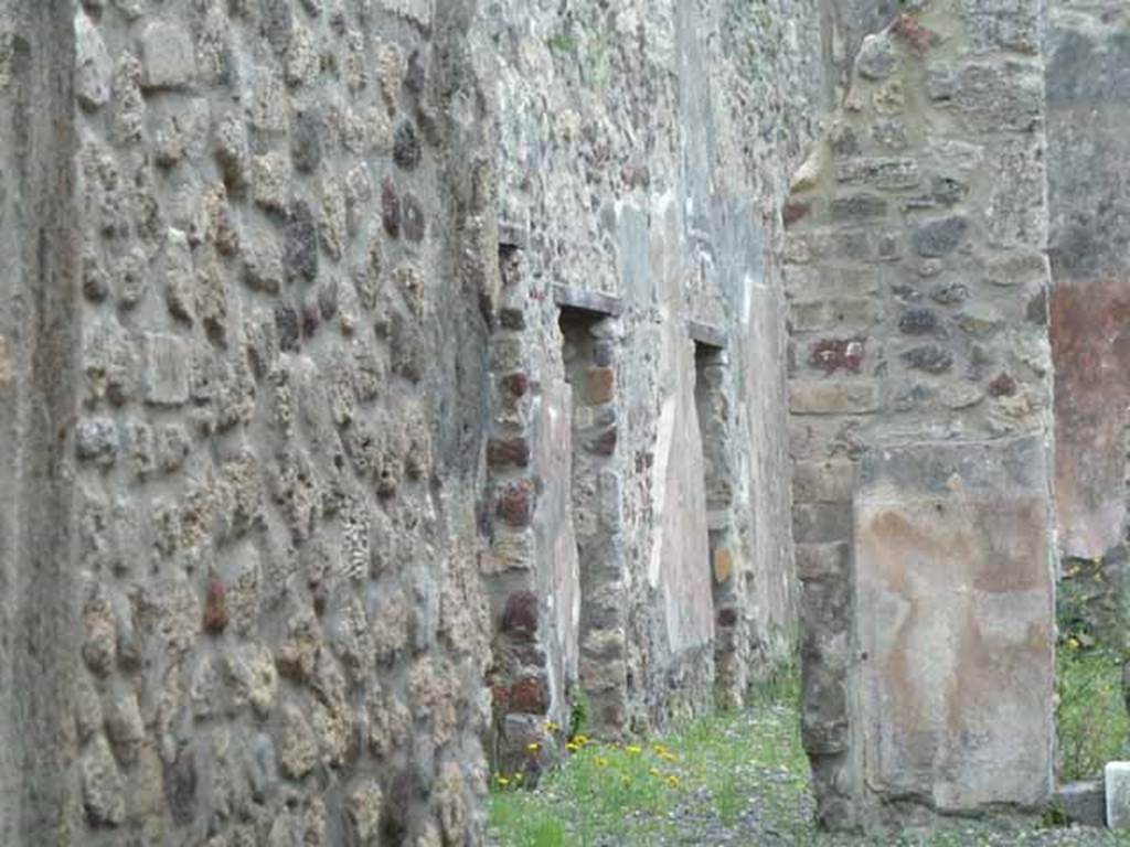 IX.5.9 Pompeii. May 2010. Doorways of rooms �m� and �n�, on east side of peristyle.

