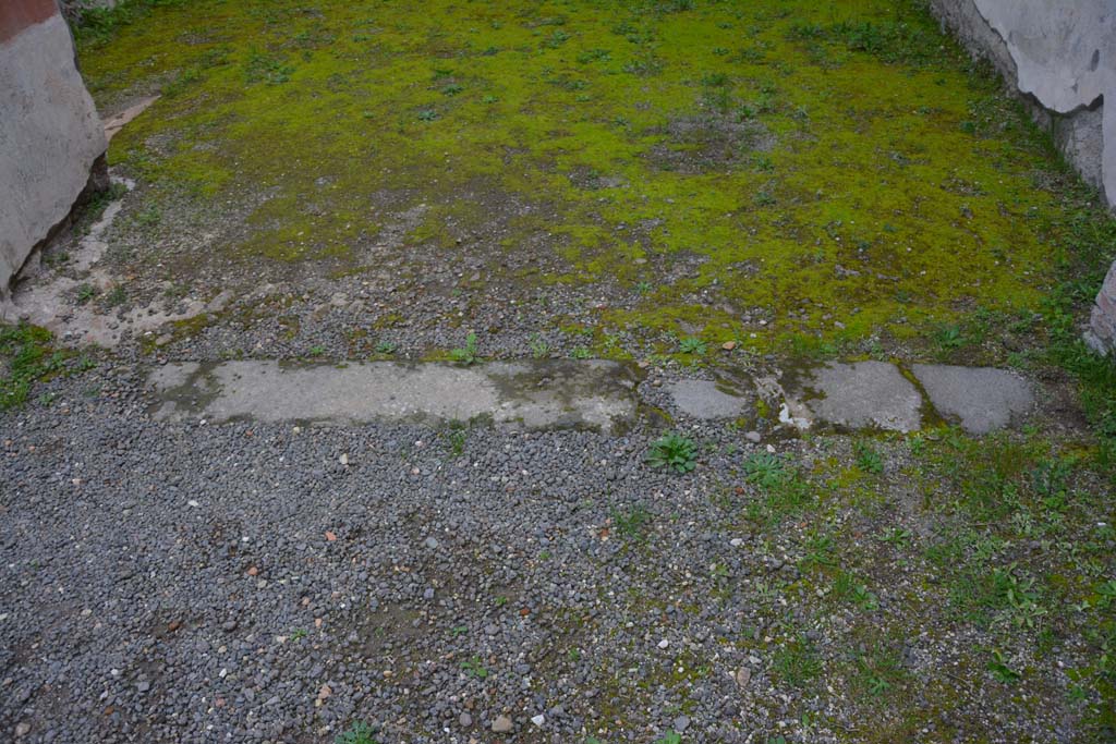 IX.5.9 Pompeii. March 2017. Room �p�, looking south across doorway threshold from south portico.
Foto Christian Beck, ERC Grant 681269 D�COR.

