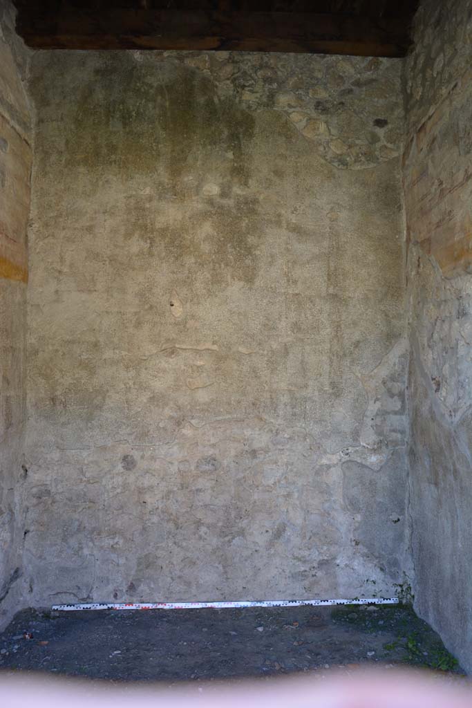 IX.5.9 Pompeii. May 2017. Room �e�, west wall.
Foto Christian Beck, ERC Grant 681269 D�COR.

