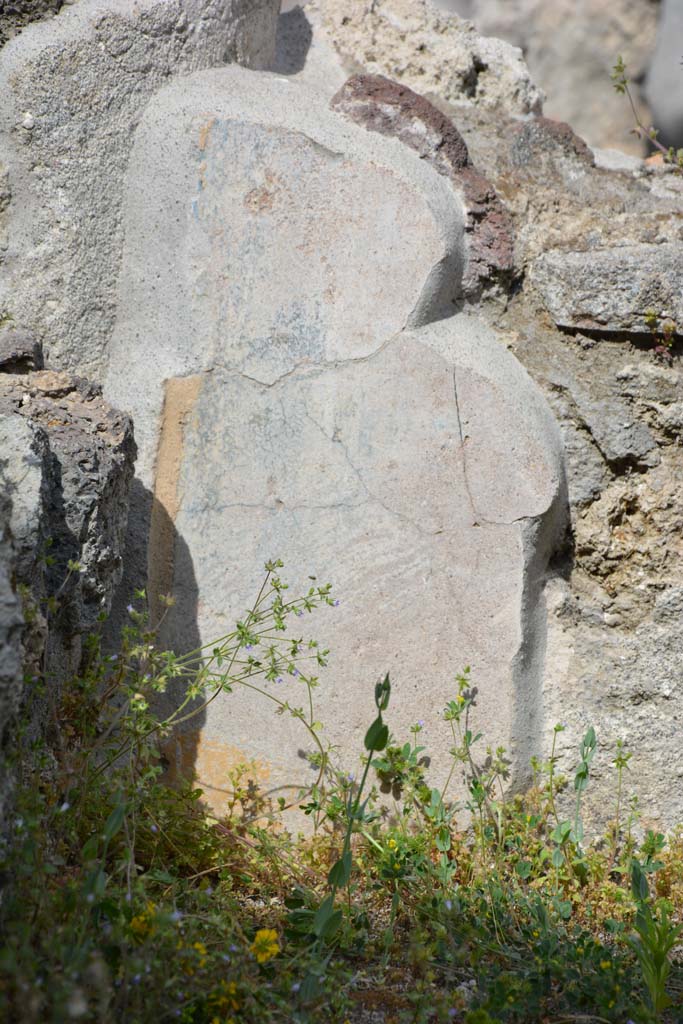 IX.5.9 Pompeii. May 2017. Room �i�, remaining stucco on east wall in north-east corner.
Foto Christian Beck, ERC Grant 681269 D�COR.
