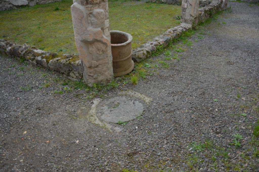 IX.5.9 Pompeii. March 2017. Room �i�, looking north-west from east portico.
Foto Christian Beck, ERC Grant 681269 D�COR.
