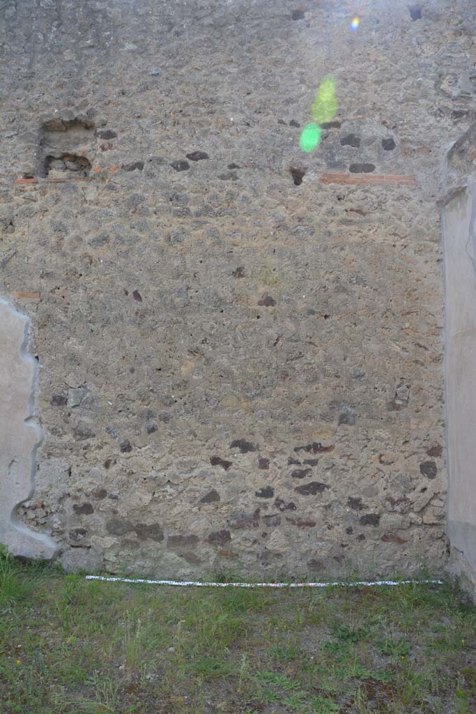 IX.5.9 Pompeii. May 2017. Room �i�, looking towards west wall at north end. 
Foto Christian Beck, ERC Grant 681269 D�COR.
