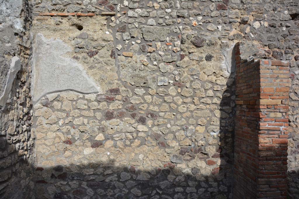 IX.5.10 Pompeii. March 2017. Looking towards east wall at north end.
Foto Christian Beck, ERC Grant 681269 D�COR.

