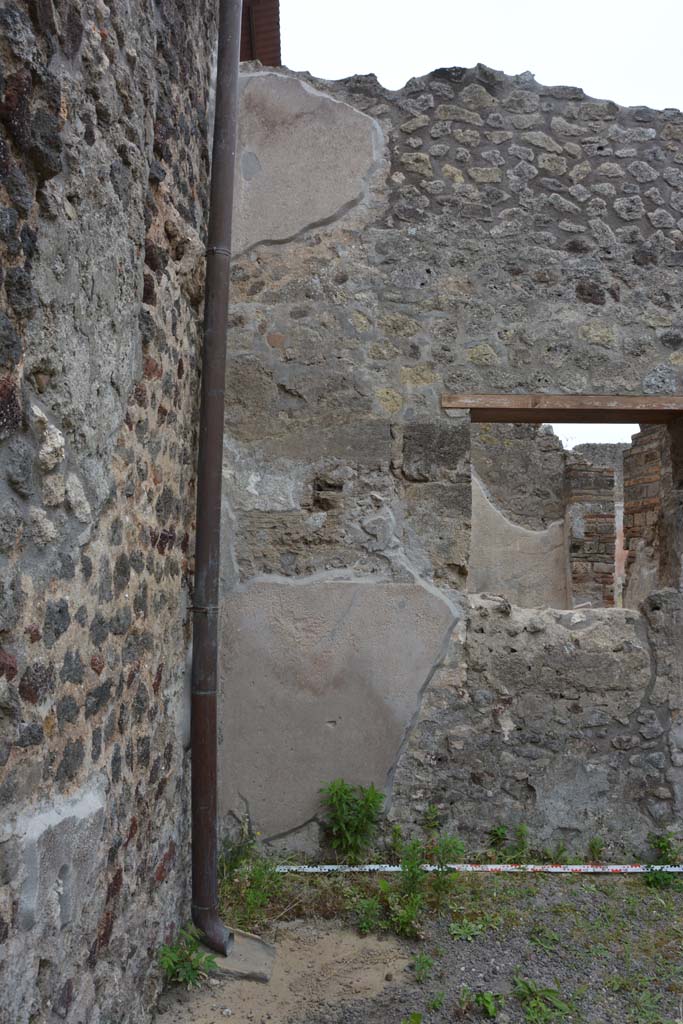 IX.5.10 Pompeii. May 2017. South wall in south-east corner.
Foto Christian Beck, ERC Grant 681269 D�COR.

