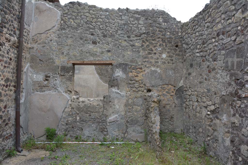 IX.5.10 Pompeii. May 2017. Looking towards south wall.
Foto Christian Beck, ERC Grant 681269 D�COR.

