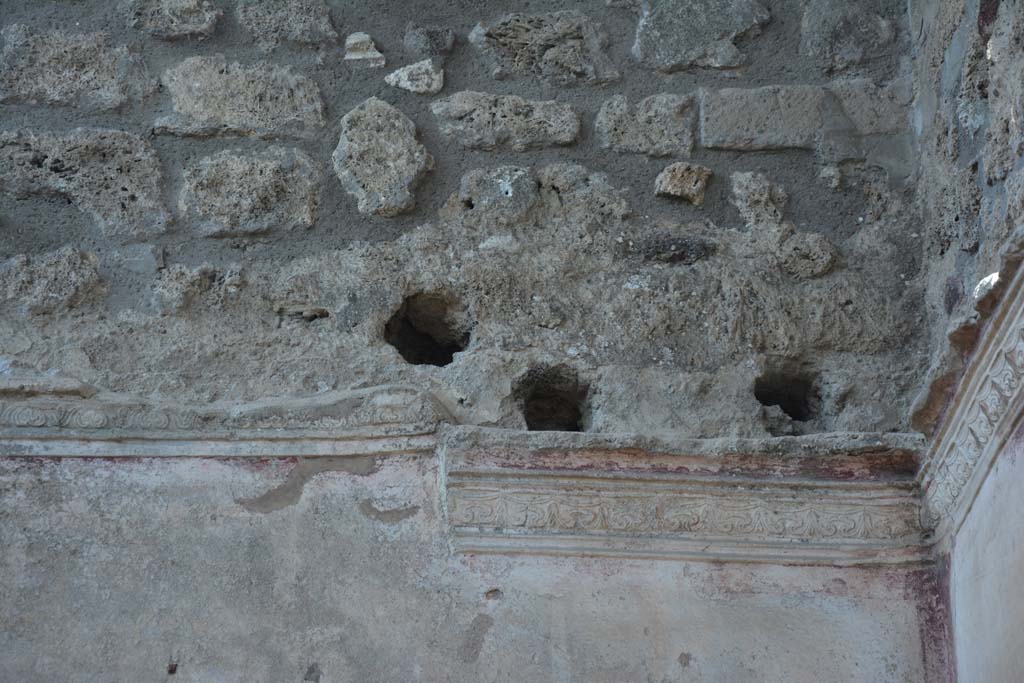 IX.5.11 Pompeii. May 2017. Room k, upper west wall at north end.
Foto Christian Beck, ERC Grant 681269 D�COR.

