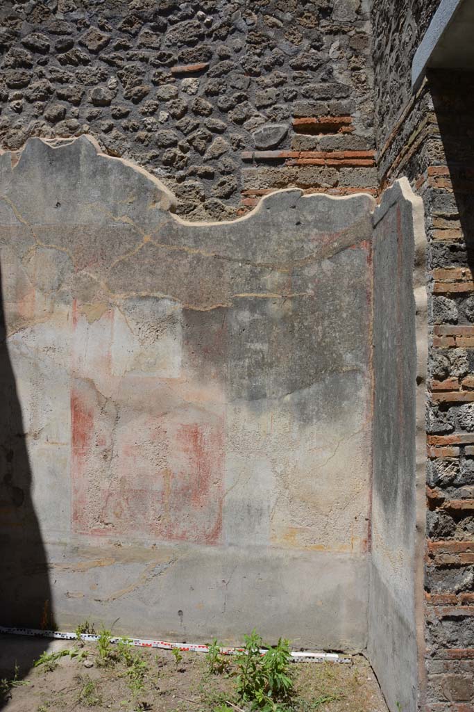 IX.5.11 Pompeii. May 2017. Room d, north wall at east end and north-east corner.
Foto Christian Beck, ERC Grant 681269 D�COR.

