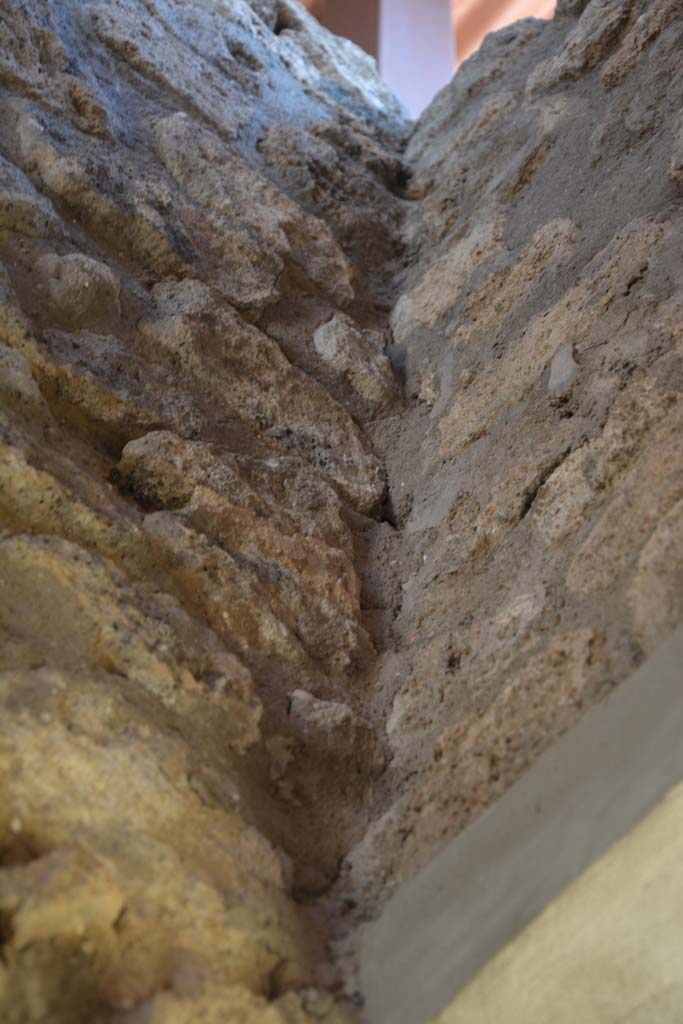 IX.5.11 Pompeii. May 2017. Room m, upper south-east corner.
Foto Christian Beck, ERC Grant 681269 D�COR.
