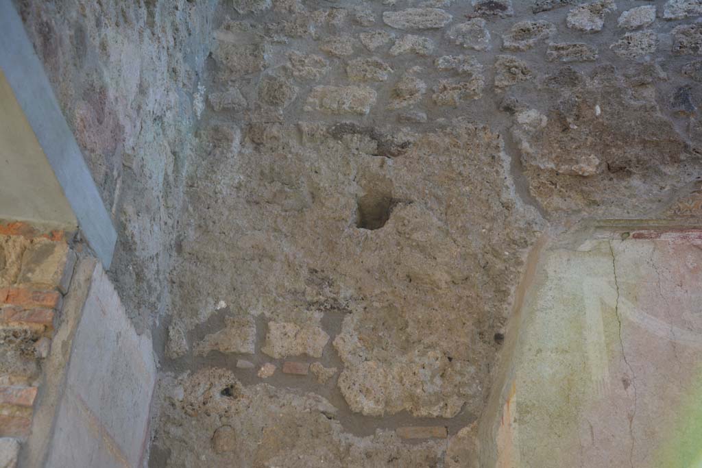IX.5.11 Pompeii. May 2017. Room g, upper north wall in north-west corner.
Foto Christian Beck, ERC Grant 681269 D�COR.
