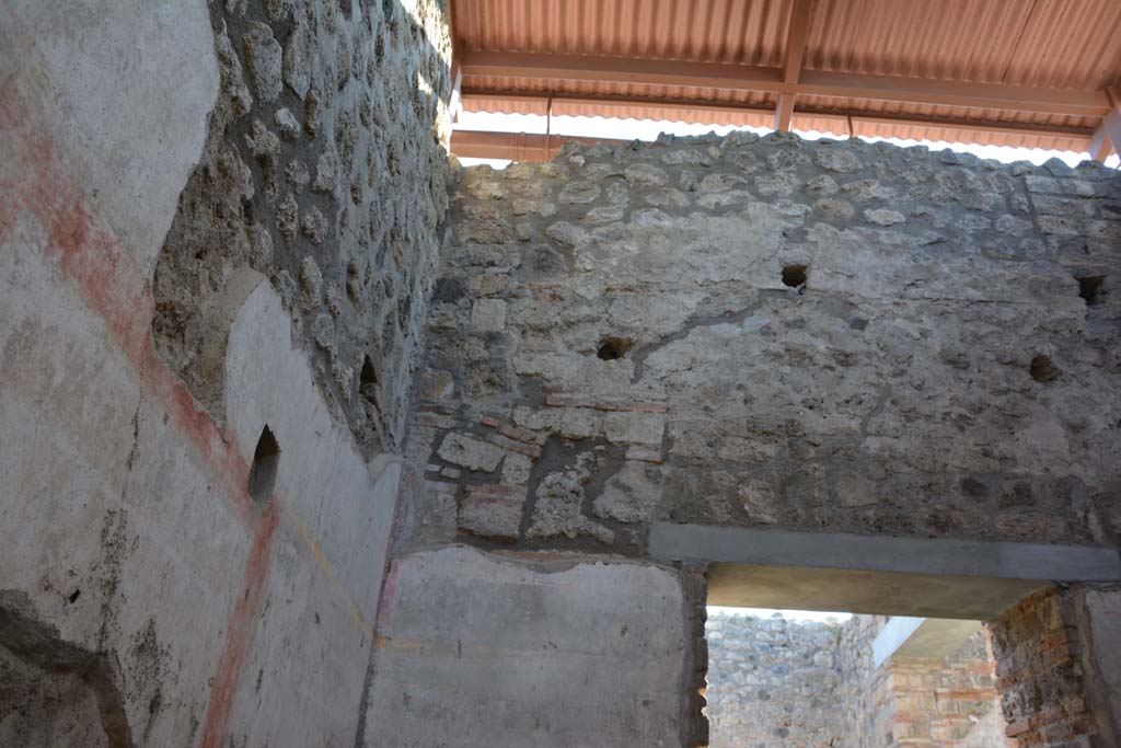 IX.5.11 Pompeii. May 2017. Room g, looking towards upper south-west corner and west wall.
Foto Christian Beck, ERC Grant 681269 D�COR.

