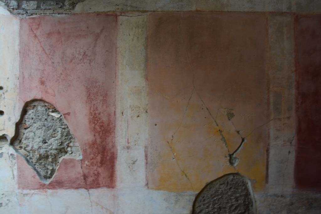 IX.5.11 Pompeii. March 2017. Room h, panel at west end and centre of north wall.
Foto Christian Beck, ERC Grant 681269 D�COR.
