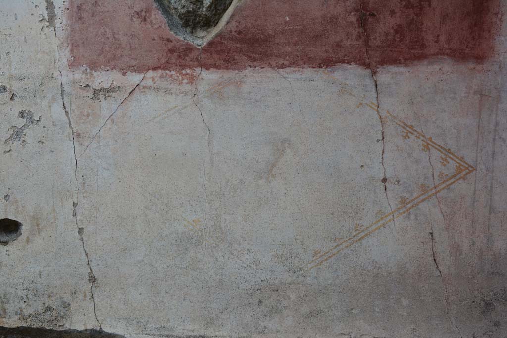 IX.5.11 Pompeii. March 2017. Room h, detail of lower north wall at west end.
In the centre of the diamond shape formed by two parallel lines of �carpet borders�, a flying swan can be seen.
Foto Christian Beck, ERC Grant 681269 D�COR.
