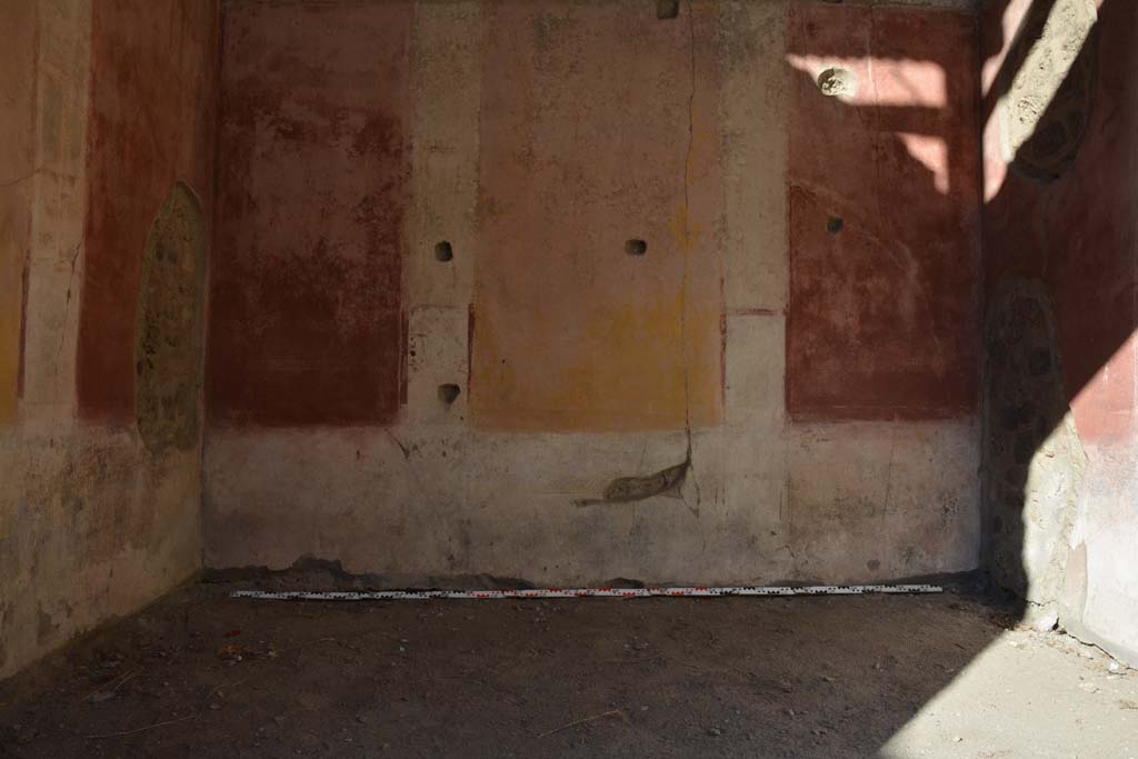 IX.5.11 Pompeii. May 2017. Room h, looking towards east wall.
Foto Christian Beck, ERC Grant 681269 D�COR.
