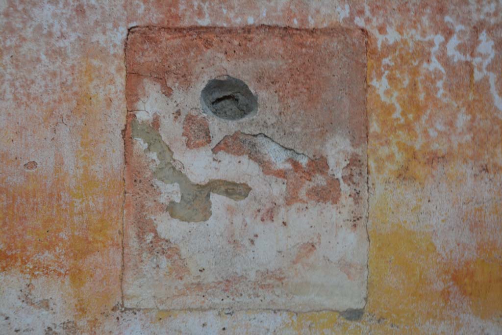 IX.5.11 Pompeii. March 2017. Room i, remains of central painting on north wall.
Foto Christian Beck, ERC Grant 681269 D�COR.
