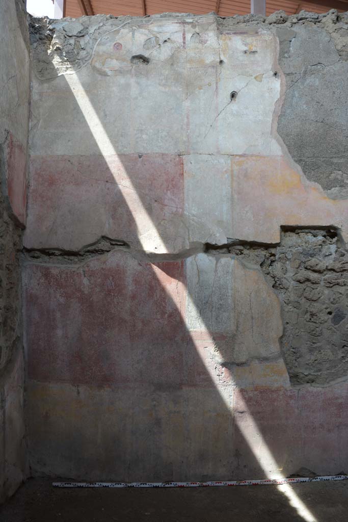 IX.5.11 Pompeii. May 2017. Room i, looking towards west wall at south end. 
Foto Christian Beck, ERC Grant 681269 D�COR.

