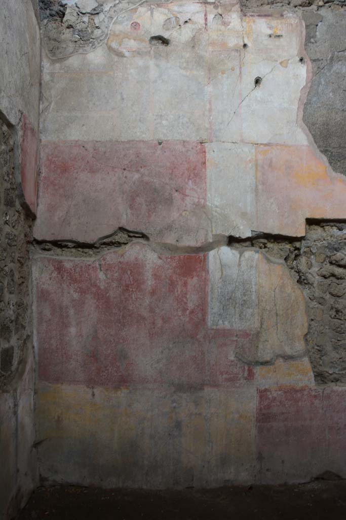 IX.5.11 Pompeii. March 2017. Room i, looking towards west wall at south end. 
Foto Christian Beck, ERC Grant 681269 D�COR.

