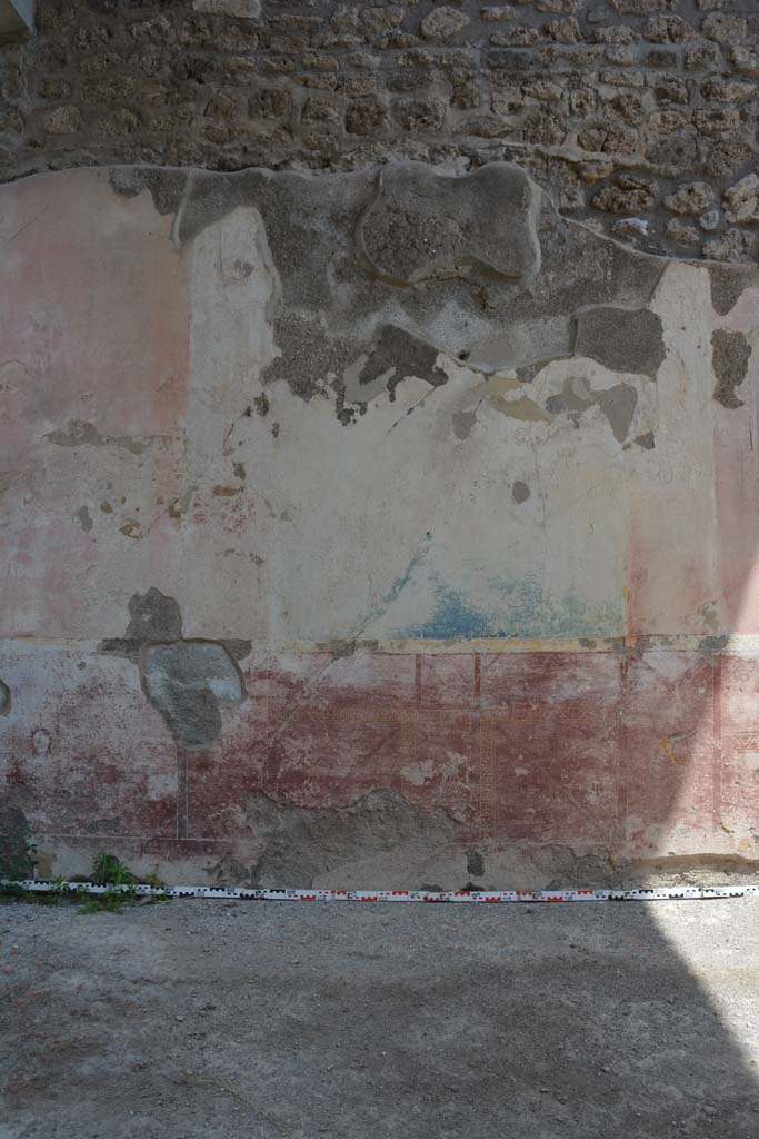 IX.5.11 Pompeii. May 2017. Room l (L), centre panel on east wall.
Foto Christian Beck, ERC Grant 681269 D�COR.
