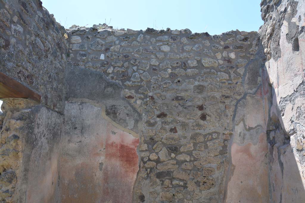 IX.5.14 Pompeii. May 2017. Room �L�, upper west wall.
Foto Christian Beck, ERC Grant 681269 D�COR.

