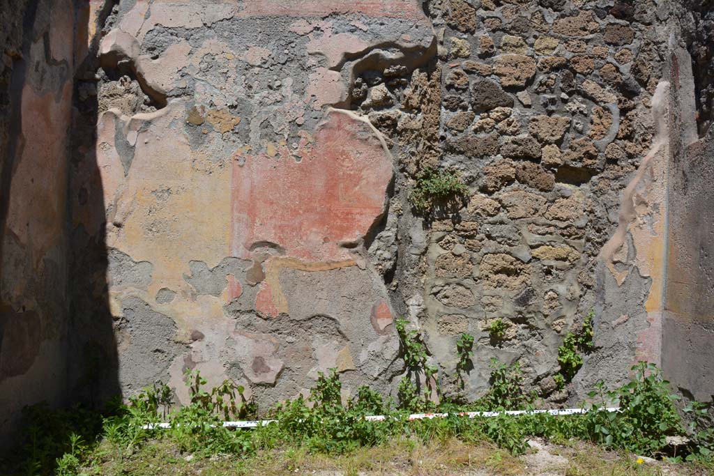 IX.5.14 Pompeii. May 2017. Room �L�, looking towards north wall.
Foto Christian Beck, ERC Grant 681269 D�COR.
