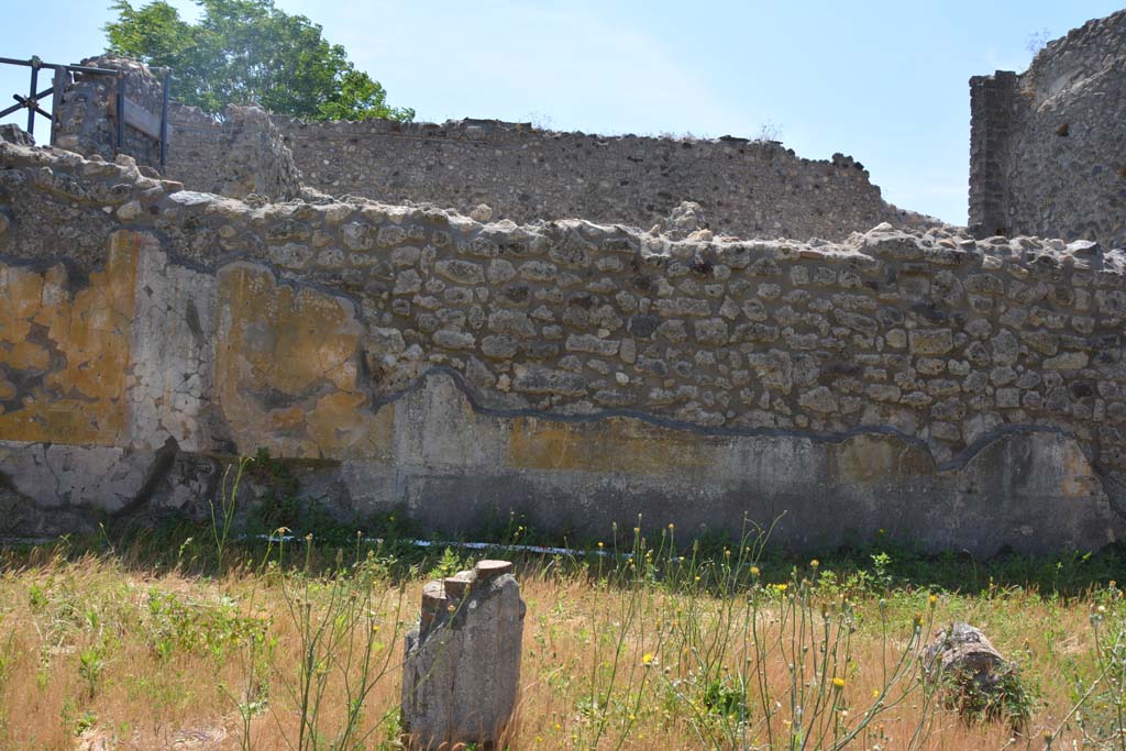 IX.5.14 Pompeii. May 2017. Peristyle �k�, detail from centre of south wall.
Foto Christian Beck, ERC Grant 681269 D�COR.
