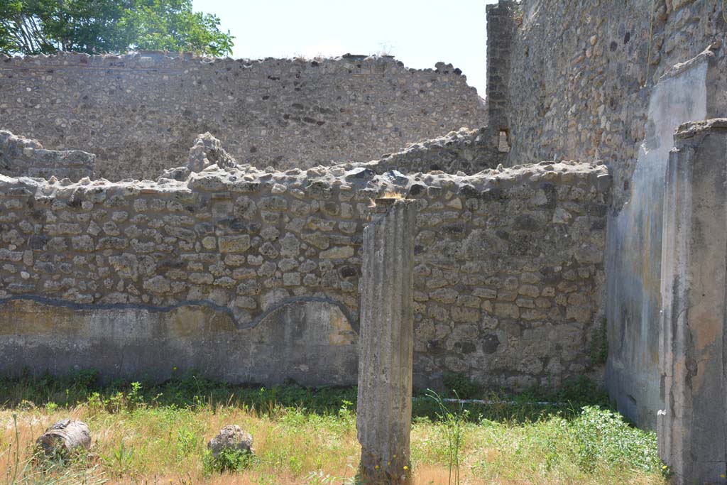 IX.5.14 Pompeii. May 2017. Peristyle �k�, south wall at west end.
Foto Christian Beck, ERC Grant 681269 D�COR.

