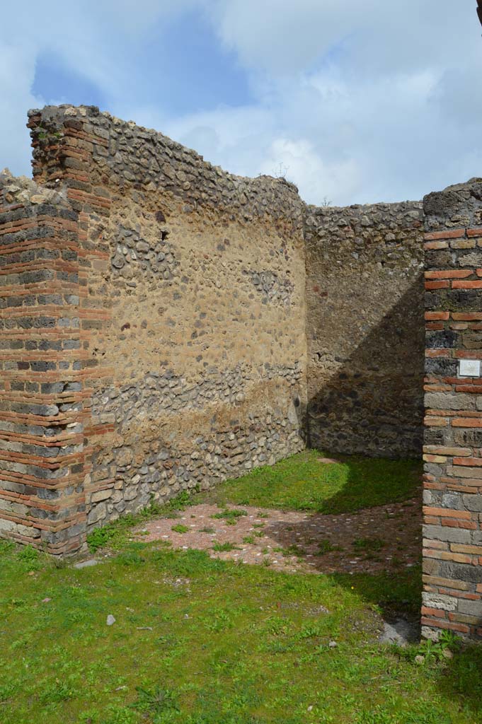 IX.5.14 Pompeii. March 2018. Room �n�, looking towards north wall.  
Foto Taylor Lauritsen, ERC Grant 681269 D�COR.
