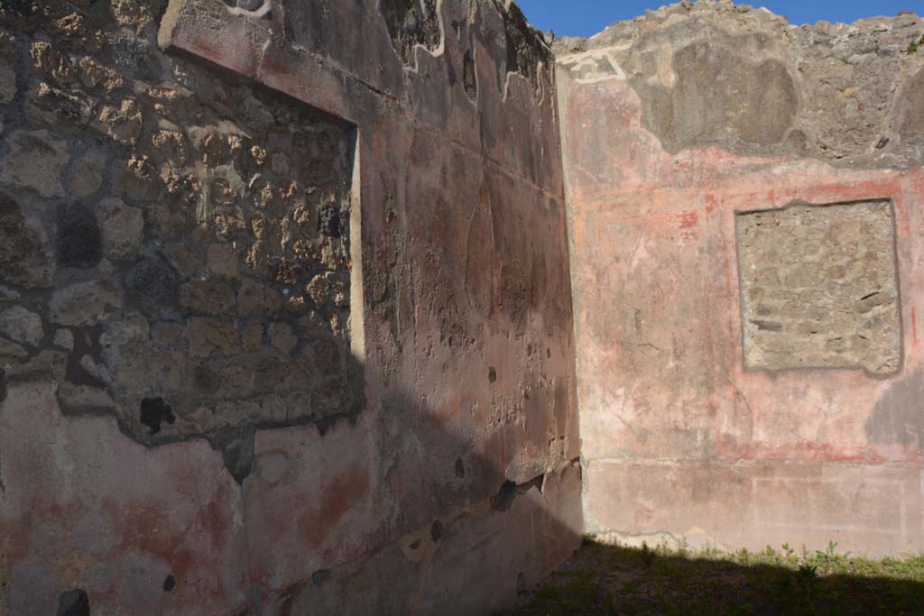IX.5.14 Pompeii. March 2017. Room �f�, looking towards north-east corner. 
Foto Christian Beck, ERC Grant 681269 D�COR.
