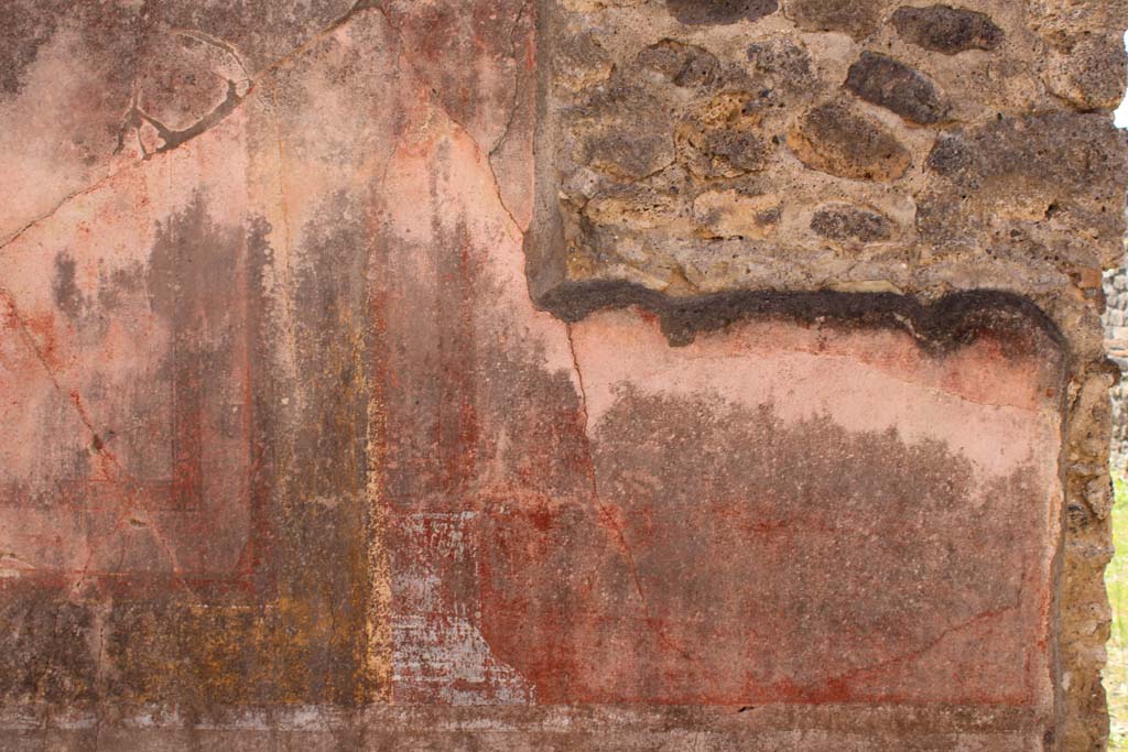 IX.5.14 Pompeii. May 2019. Room �f�, middle zone of south wall towards doorway.
Foto Christian Beck, ERC Grant 681269 D�COR.


