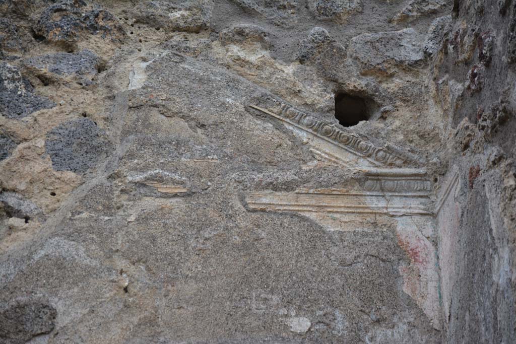 IX.5.14 Pompeii. May 2017. North ala �e�, detail from upper north wall showing stucco from arched ceiling.
Foto Christian Beck, ERC Grant 681269 D�COR.
