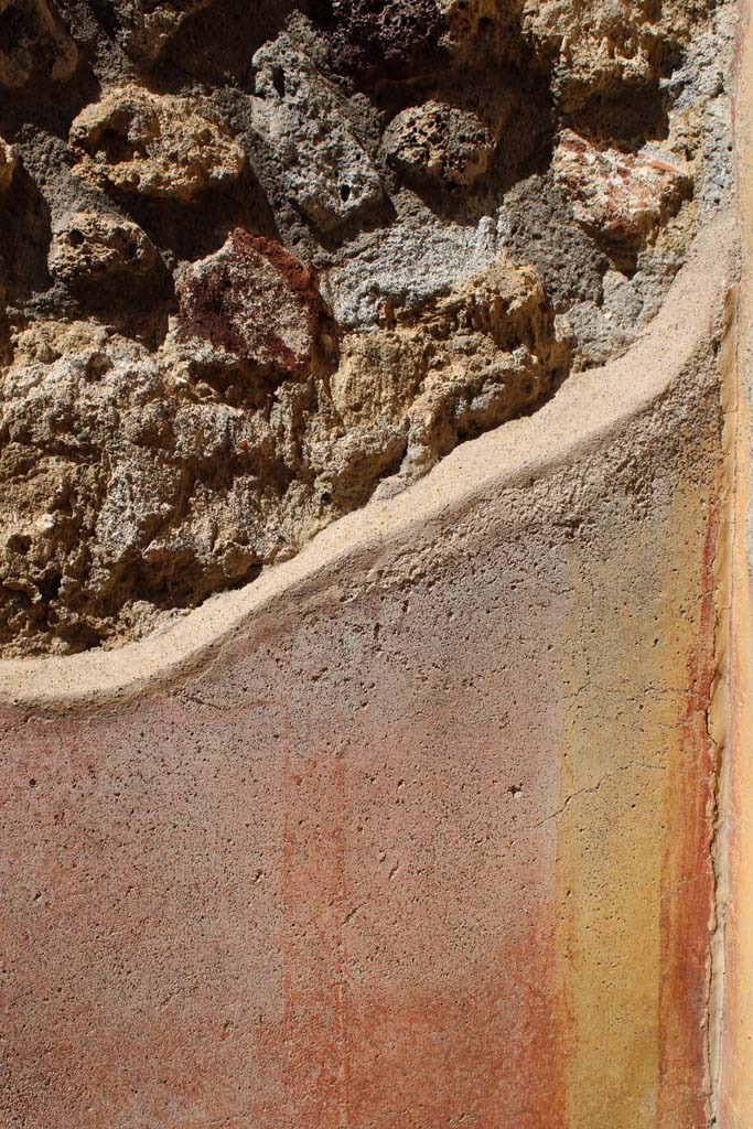 IX.5.14 Pompeii. May 2019. 
Room �d�, detail of painted decoration on west wall in north-west corner.
Foto Christian Beck, ERC Grant 681269 D�COR.
