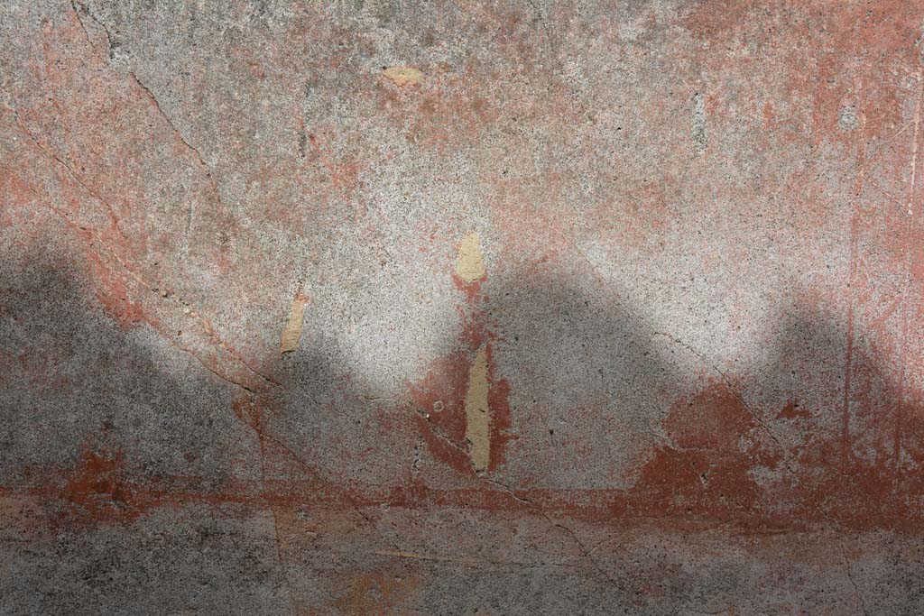 IX.5.14 Pompeii. May 2017. Room �d�, detail of painted decoration on east wall at south end.
Foto Christian Beck, ERC Grant 681269 D�COR.
