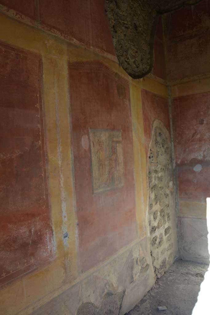 IX.5.14 Pompeii. March 2017.  Room �g�, looking along north wall from doorway. 
Foto Christian Beck, ERC Grant 681269 D�COR.

