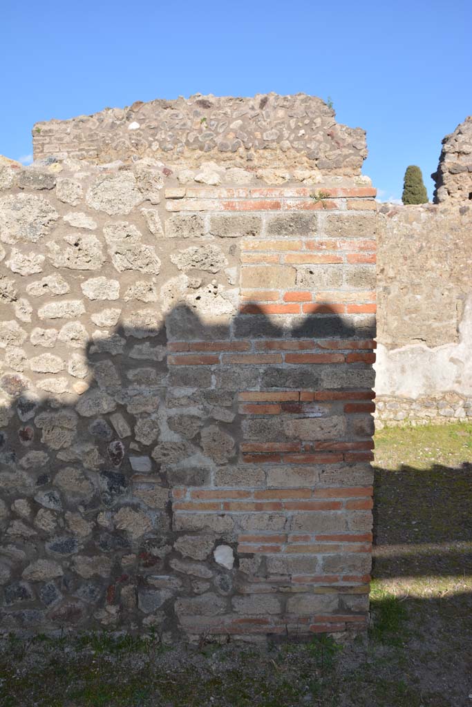 IX.5.16 Pompeii. March 2017. 
Room c�, looking towards north wall at west end with doorway into triclinium d�.       
Foto Christian Beck, ERC Grant 681269 D�COR.
