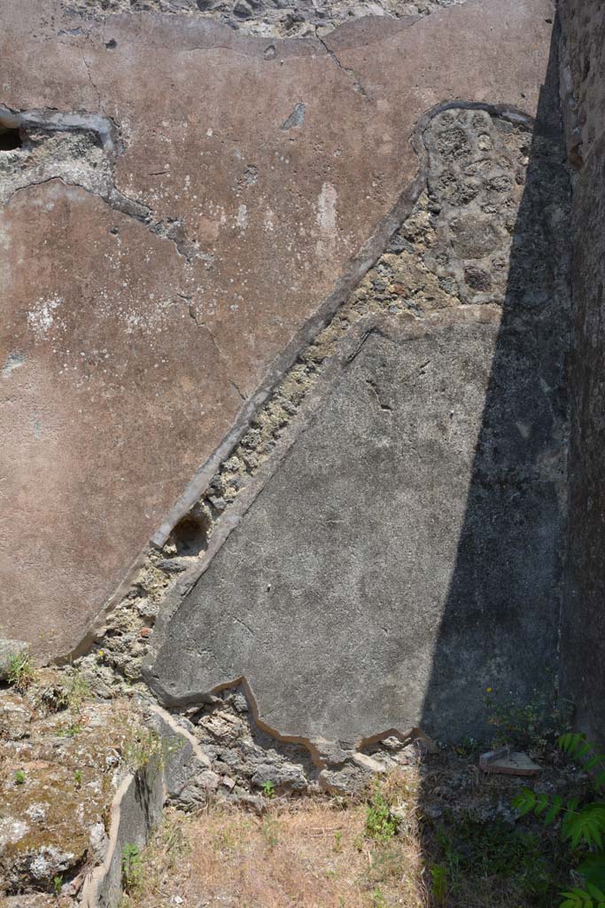 IX.5.6 Pompeii. May 2017. Room q, lower east wall with imprint of stairs to an upper floor.
Foto Christian Beck, ERC Grant 681269 D�COR.
