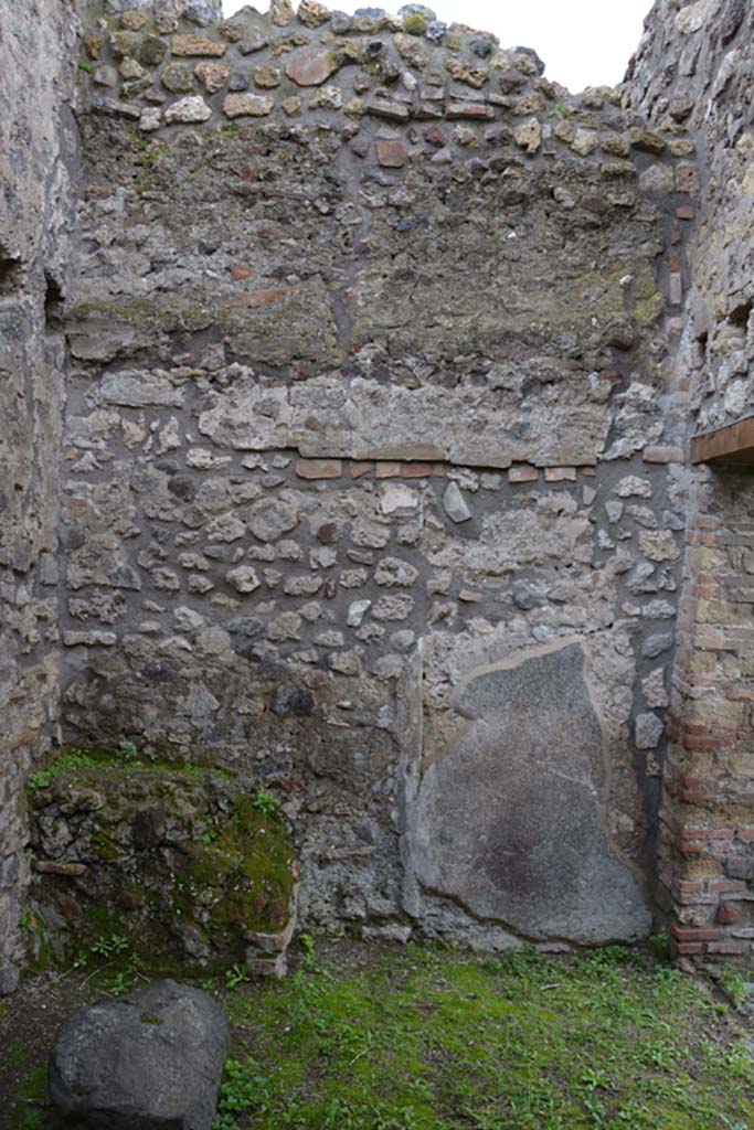 IX.5.18 Pompeii. March 2018. Room “h”, looking towards west wall.
Foto Annette Haug, ERC Grant 681269 DÉCOR.