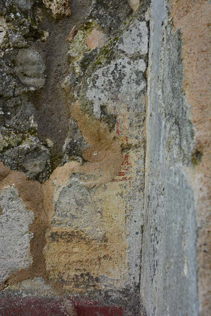 IX.5.18 Pompeii. March 2017.
Room l (L), detail of painted decoration on south wall in south-west corner.
Foto Christian Beck, ERC Grant 681269 DÉCOR.